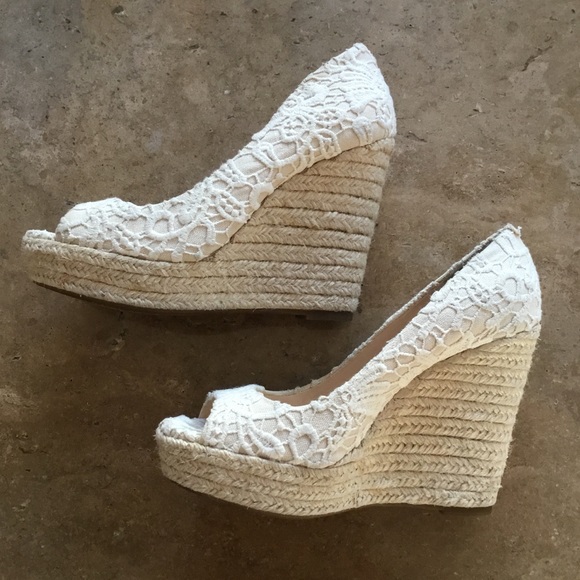 Vince Camuto Lace Totsi Espadrilles Wedges - Picture 2 of 6